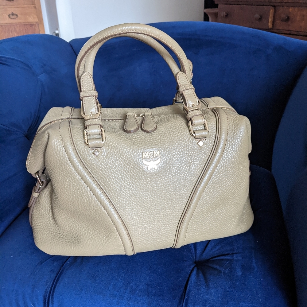 MCM Beige Medium hand Bag